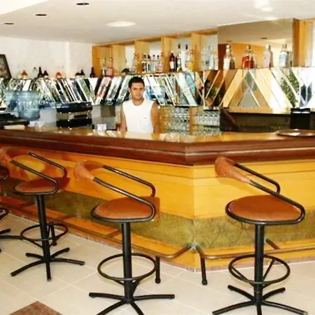 Otel Alp 2*